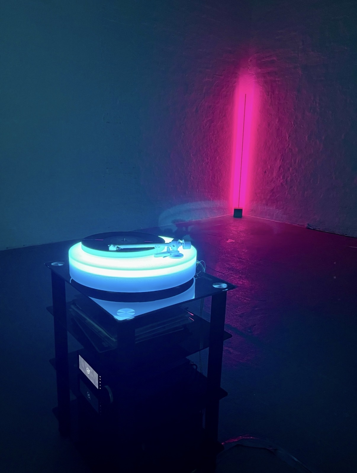 Light That Never Settles: Brian Eno at Galleria Michela Rizzo, Venice